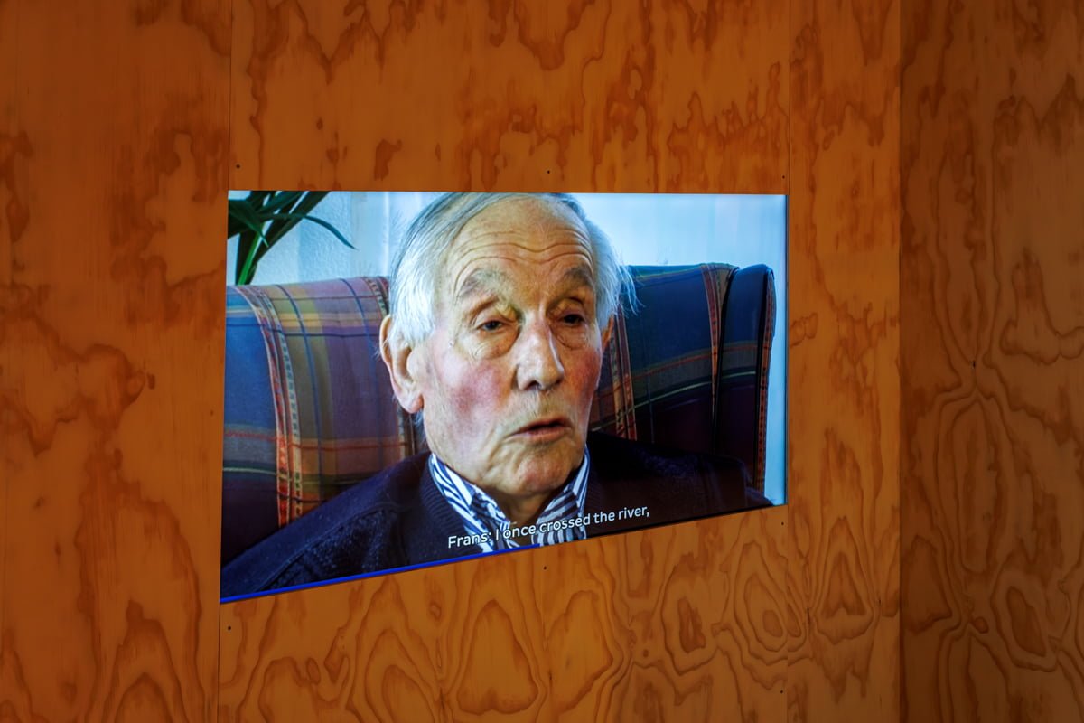 Opening WO2 informatiecentrum Rivierengebied in het Flipje en Streekmuseum.  De WO2-hotspot is geopend door wethouder Dave Verbeek en gedeputeerde Peter van ’t Hoog. Aanwezig en geinterviewd door museumdirecteur Jurriaan de Mol de twee dochters Janine e