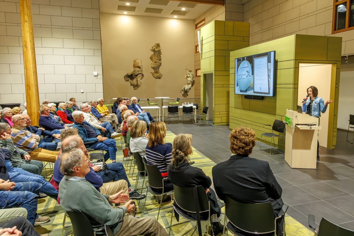 Erfgoedprijs 2025 van de Vereniging Oudheidkamer Tiel en Omstreken uitgereikt aan de vrijwilligers van Flipje en Streekmuseum Tiel.